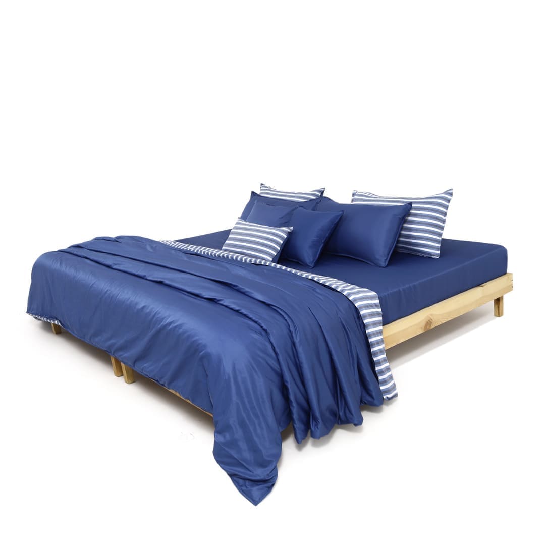 Linen Blend AC Comforter With 2 Pillow Cases and 1 Breakfast Pillow - Seafarer