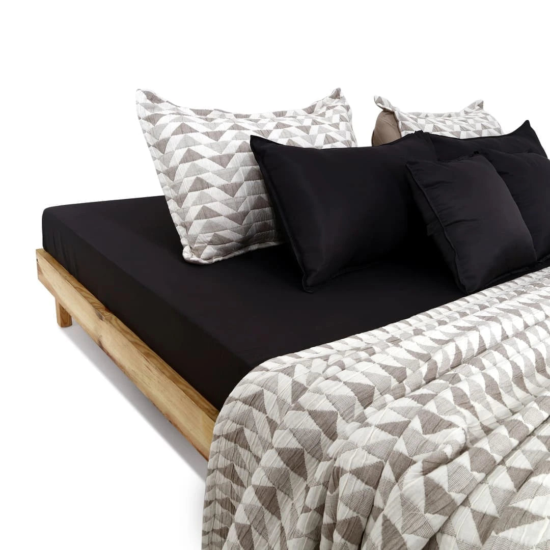 Zarf Plush Cotton AC Comforter For Single Size Bed With 2 Pillow Cases - Celestial Grey