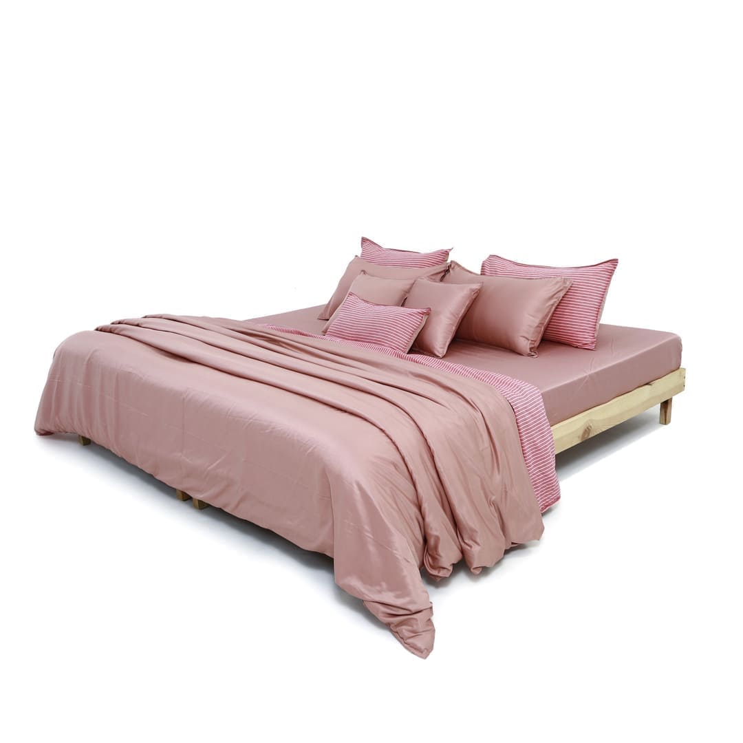 Linen Blend AC Comforter With 2 Pillow Cases and 1 Breakfast Pillow - Sero