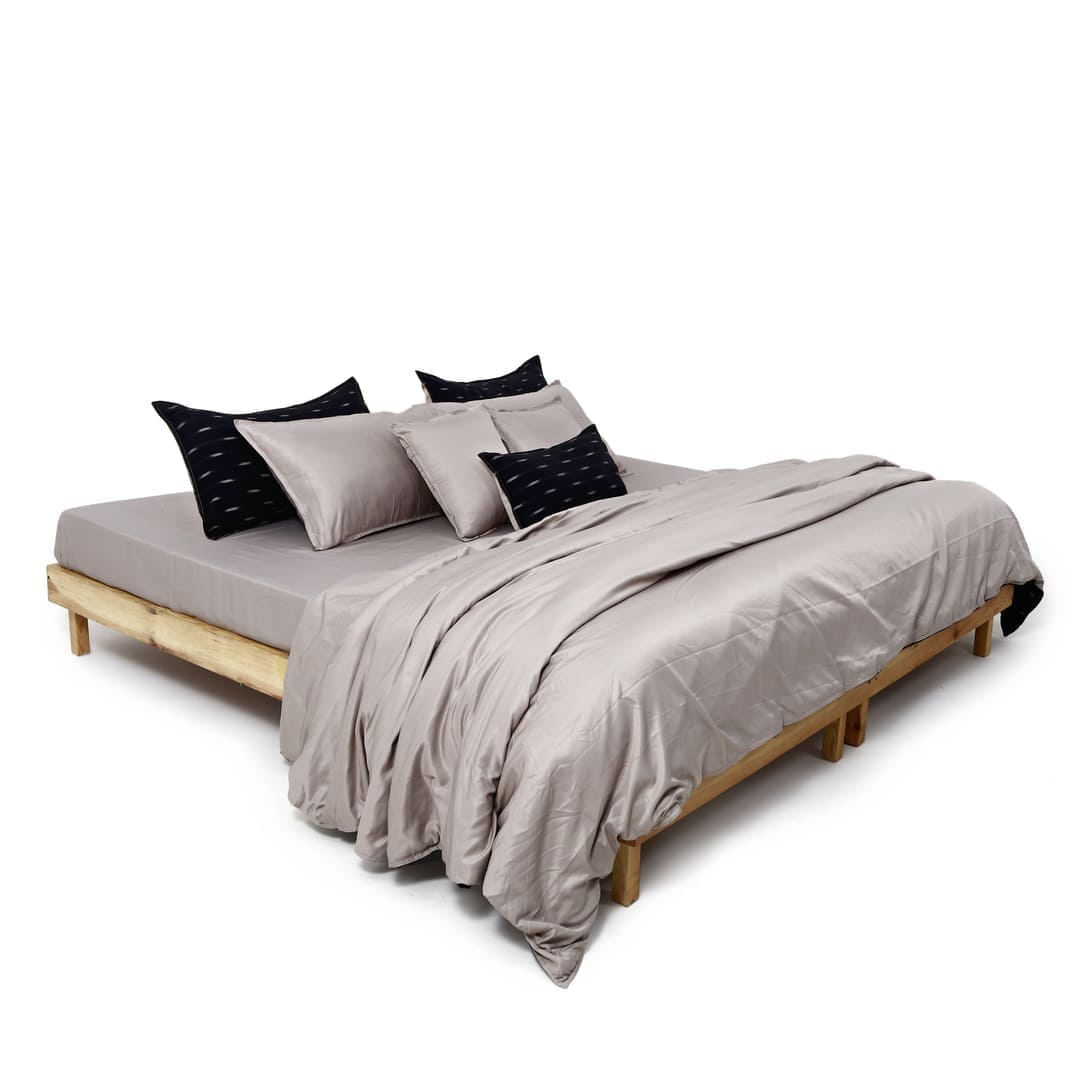 Linen Blend AC Comforter With 2 Pillow Cases and 1 Breakfast Pillow - Crest