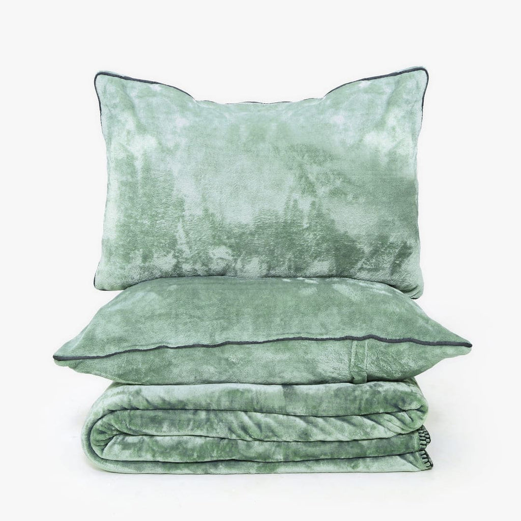 Zarf All-Season Premium AC Blanket With Two Cushion Covers - Eucalyptus