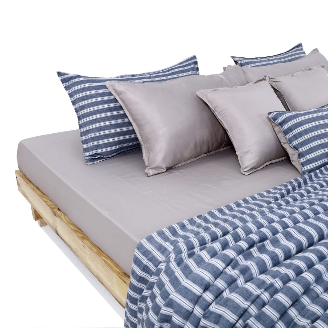 Linen Blend AC Comforter With 2 Pillow Cases and 1 Breakfast Pillow - Linea
