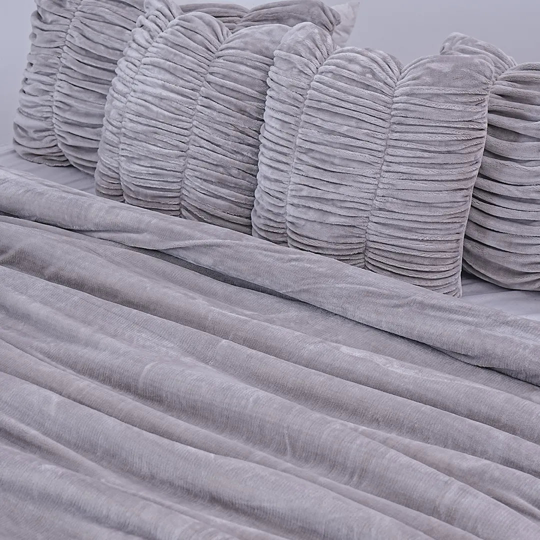 Zarf Boutique Comforter Set For Single Bed With 2 Designer Pillowcases & 2 Designer Cushion Covers - Boutique Shadow