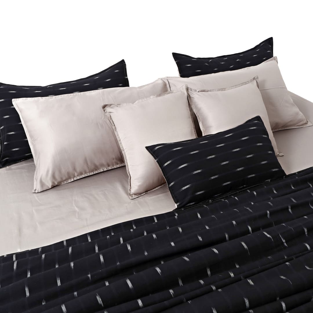 Linen Blend AC Comforter With 2 Pillow Cases and 1 Breakfast Pillow - Crest