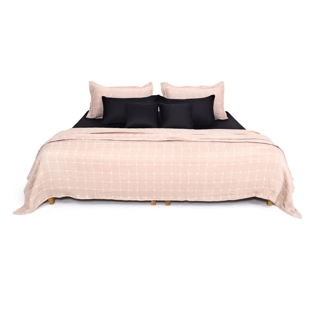 Zarf California King Size Plush Cotton AC Blanket With 2 Pillow Cases - Coral Infusion