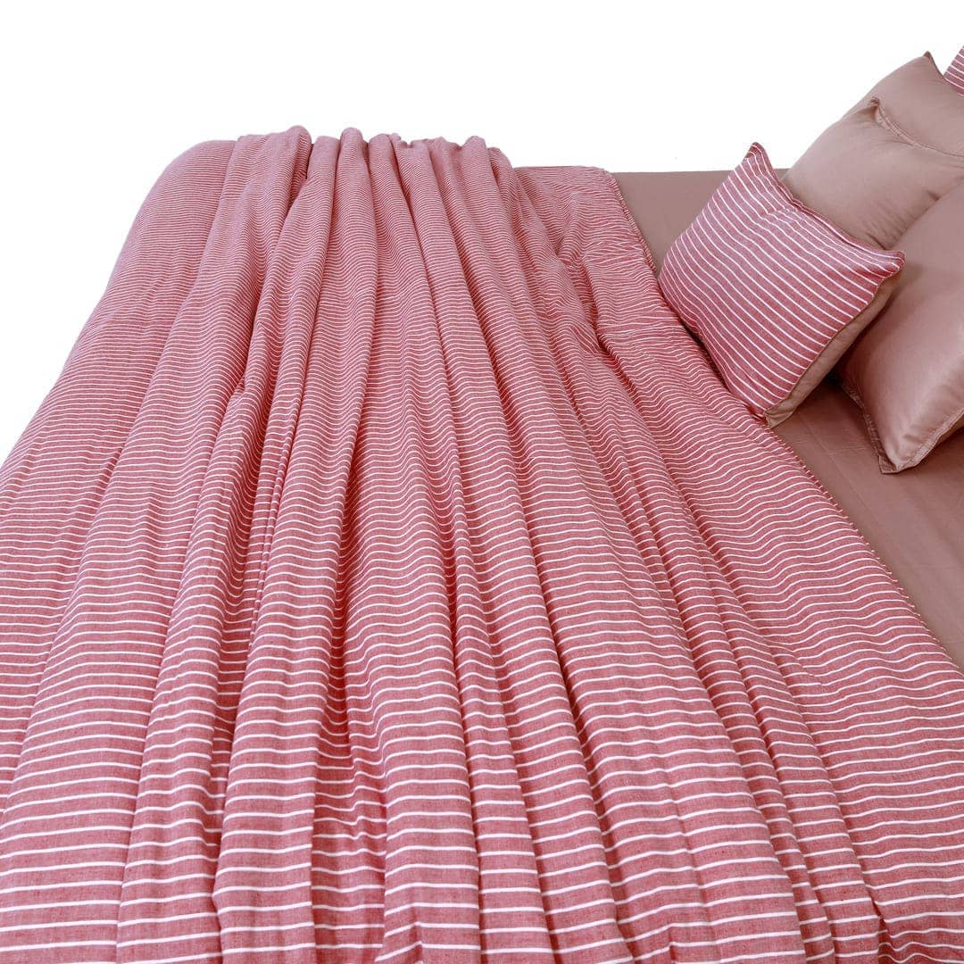 Linen Blend AC Comforter With 2 Pillow Cases and 1 Breakfast Pillow - Sero