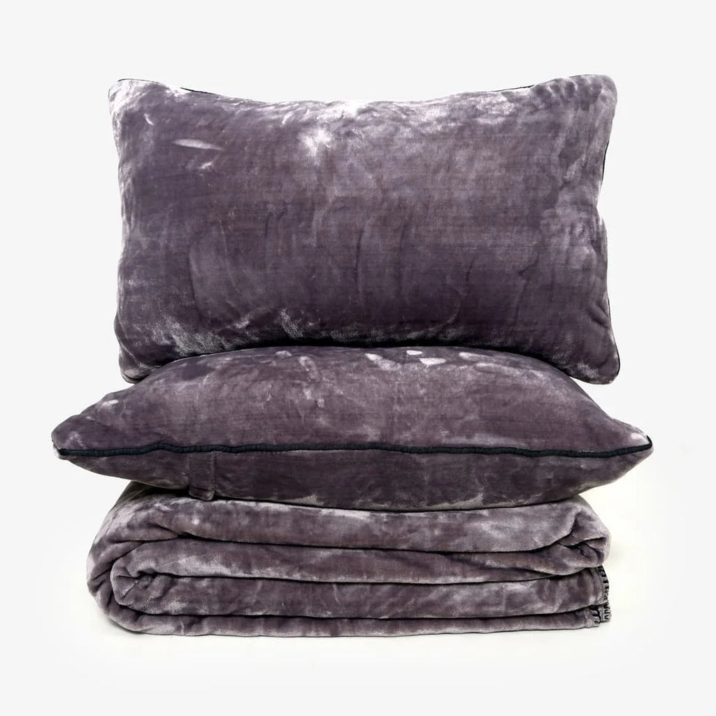 Zarf All-Season Premium AC Blanket With Two Cushion Covers - Mauve