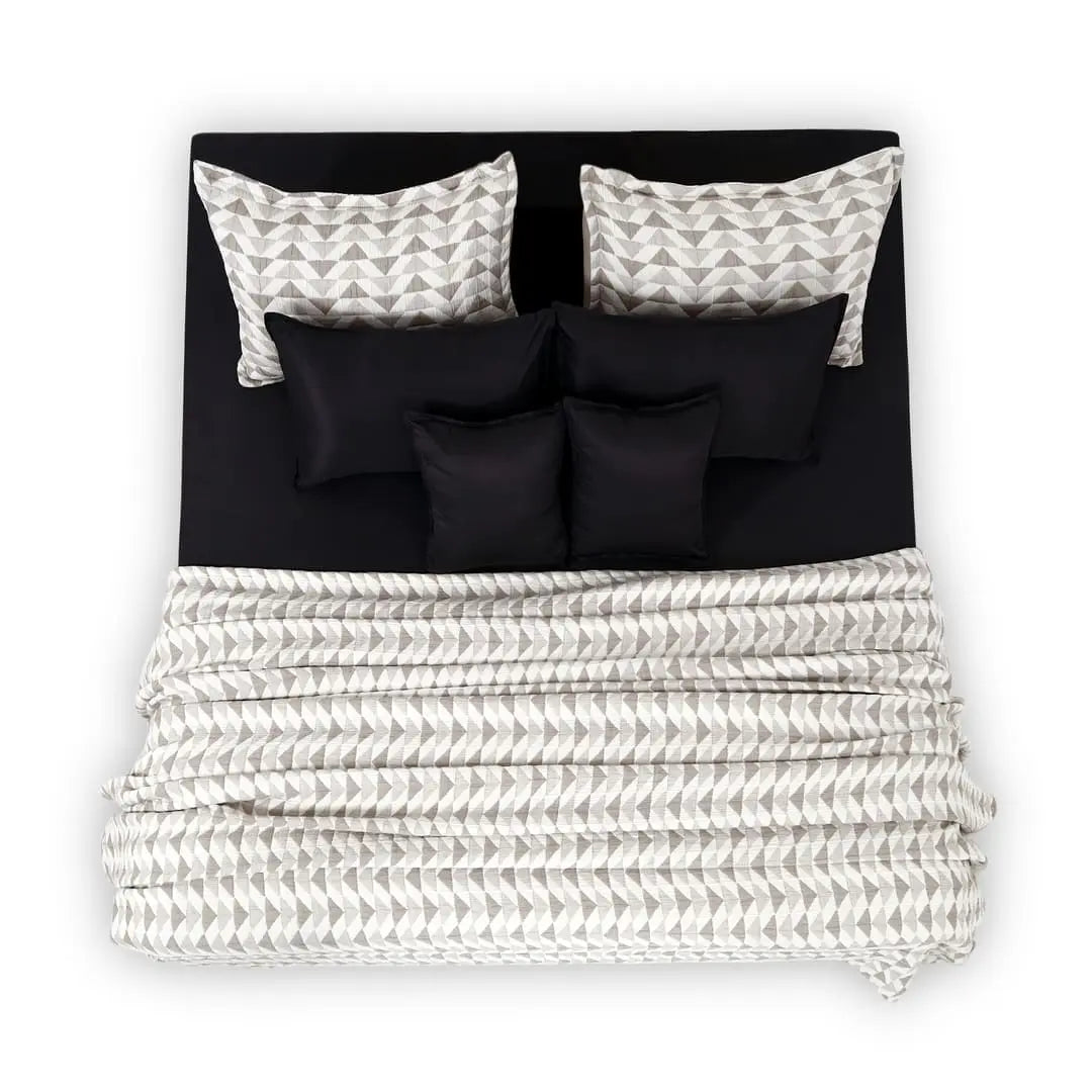 Zarf Plush Cotton AC Comforter For Single Size Bed With 2 Pillow Cases - Celestial Grey
