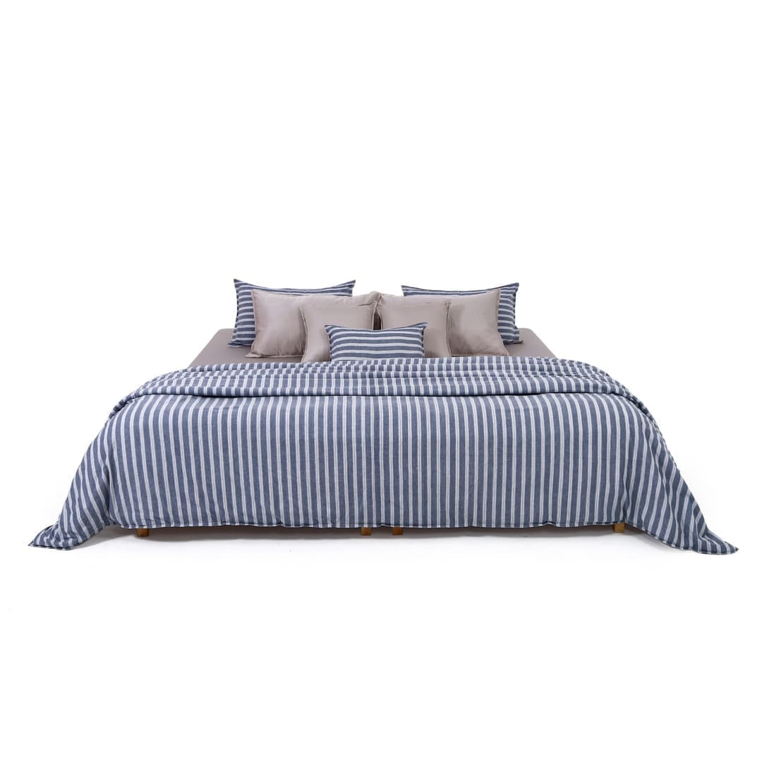 Linen Blend AC Comforter With 2 Pillow Cases and 1 Breakfast Pillow - Linea