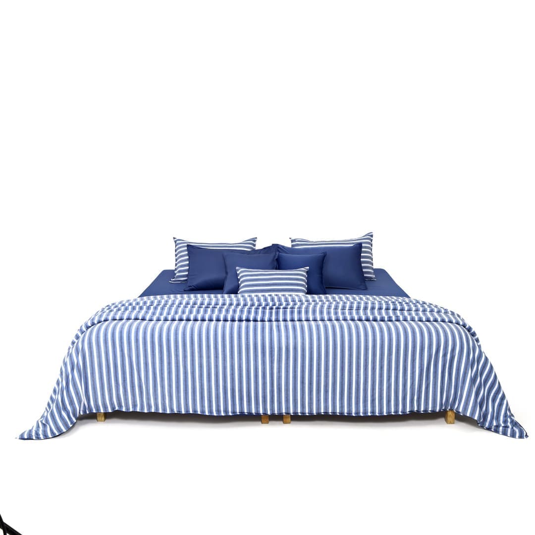 Linen Blend AC Comforter With 2 Pillow Cases and 1 Breakfast Pillow - Seafarer