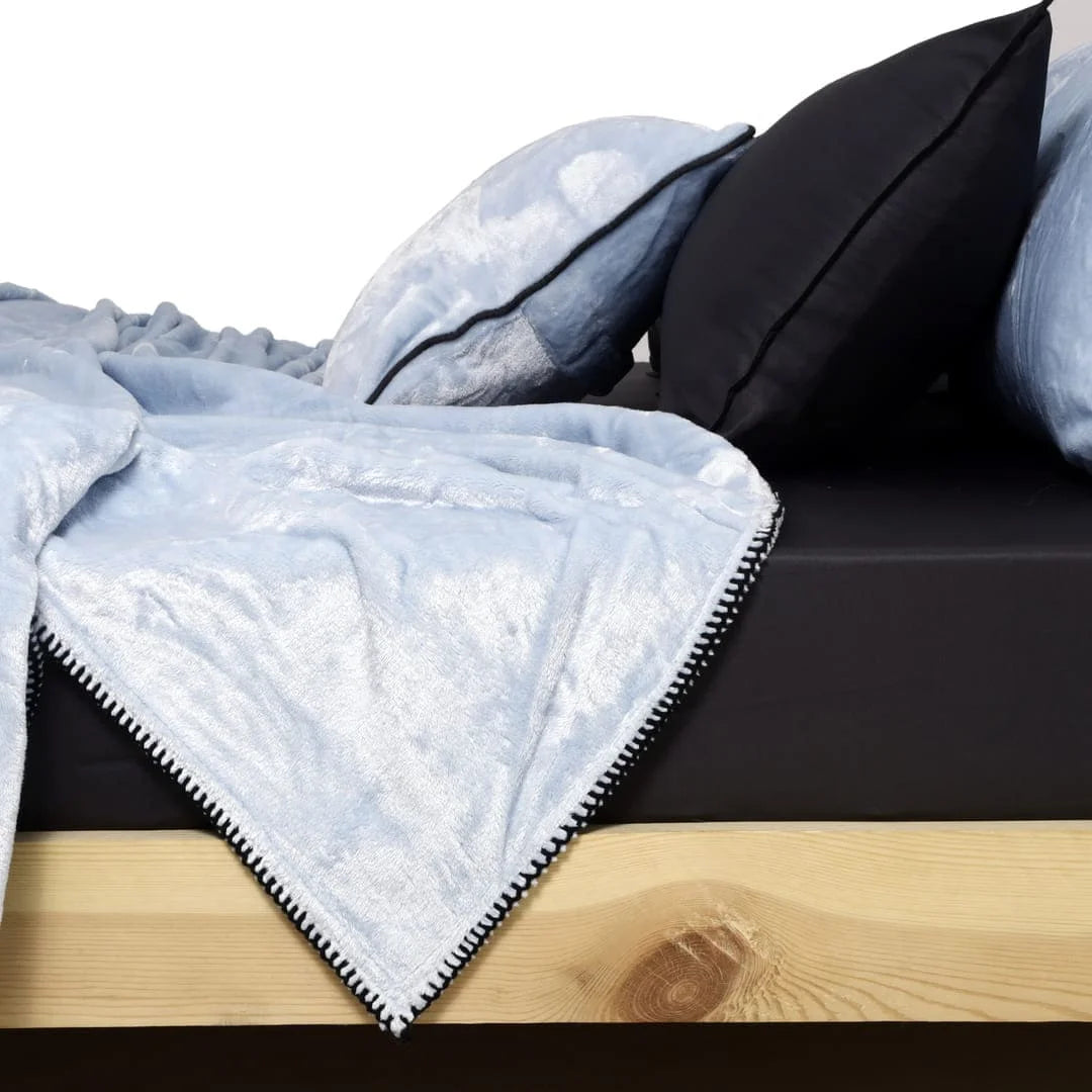Zarf All-Season Premium AC Blanket With Two Pillow Covers & Two Cushion Covers - Powder Blue