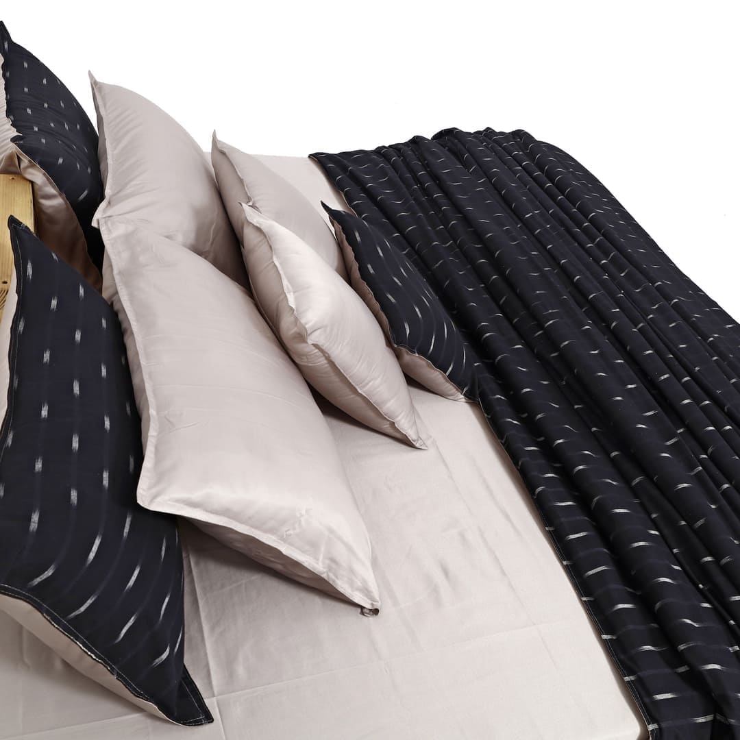 Linen Blend AC Comforter With 2 Pillow Cases and 1 Breakfast Pillow - Crest