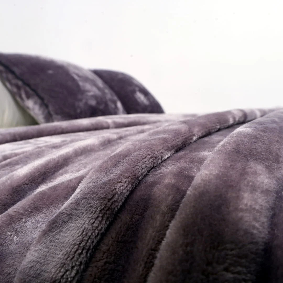 Zarf All-Season Premium AC Blanket With Two Pillow Covers & Two Cushion Covers - Mauve