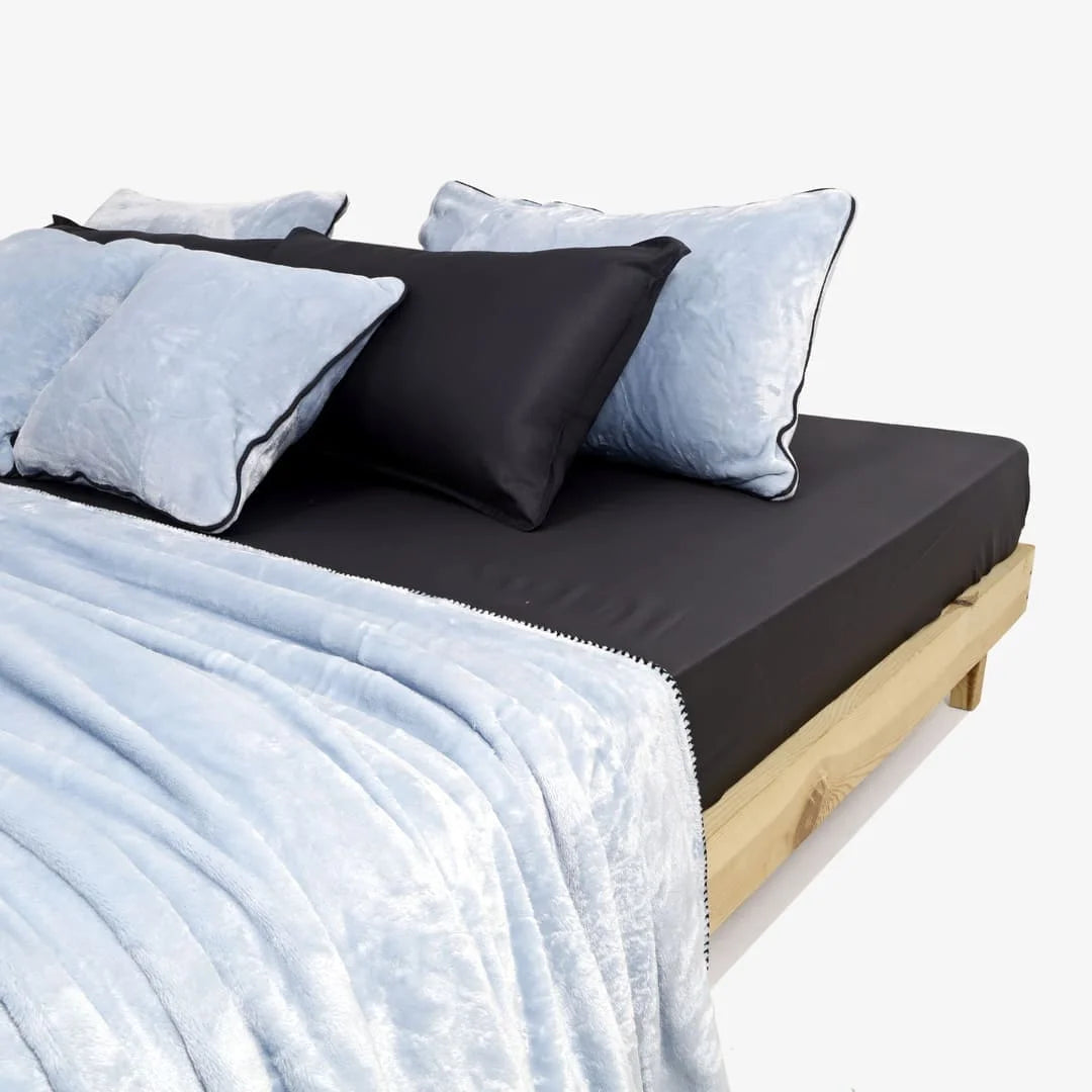 Zarf All-Season Premium AC Blanket With Two Pillow Covers & Two Cushion Covers - Powder Blue