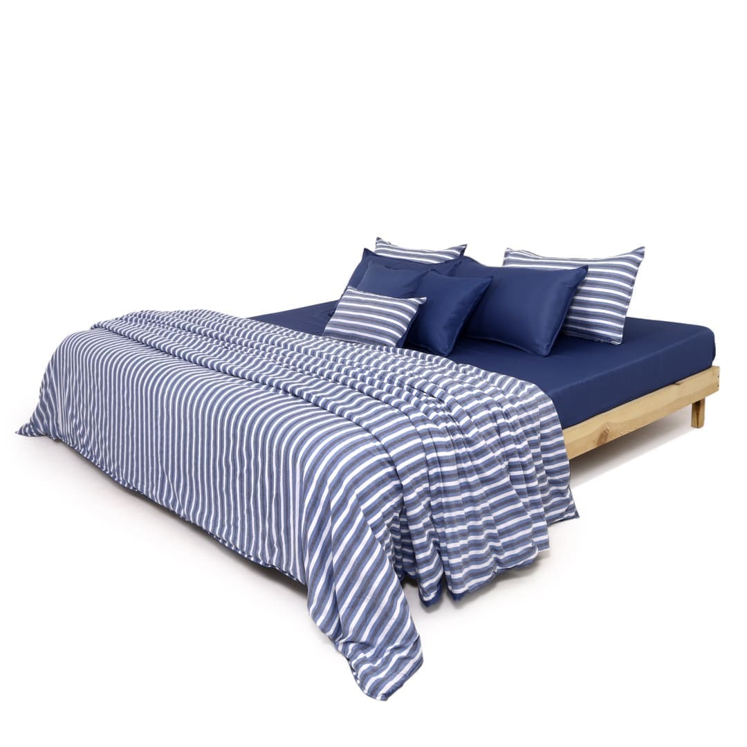 Linen Blend AC Comforter With 2 Pillow Cases and 1 Breakfast Pillow - Seafarer