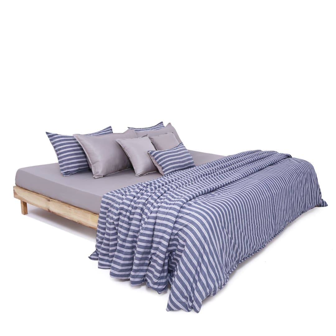 Linen Blend AC Comforter With 2 Pillow Cases and 1 Breakfast Pillow - Linea