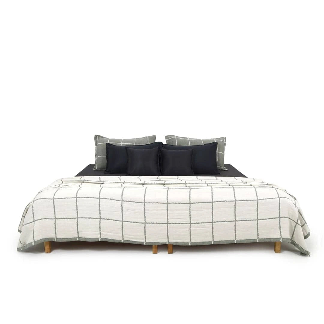 Zarf Plush Cotton AC Comforter For Single Size Bed With 2 Pillow Cases - Moonstone