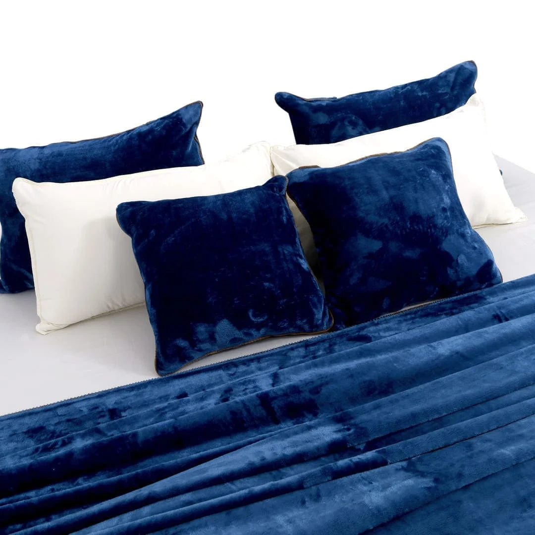 Zarf All-Season Premium AC Blanket With Two Cushion Covers - Cobalt