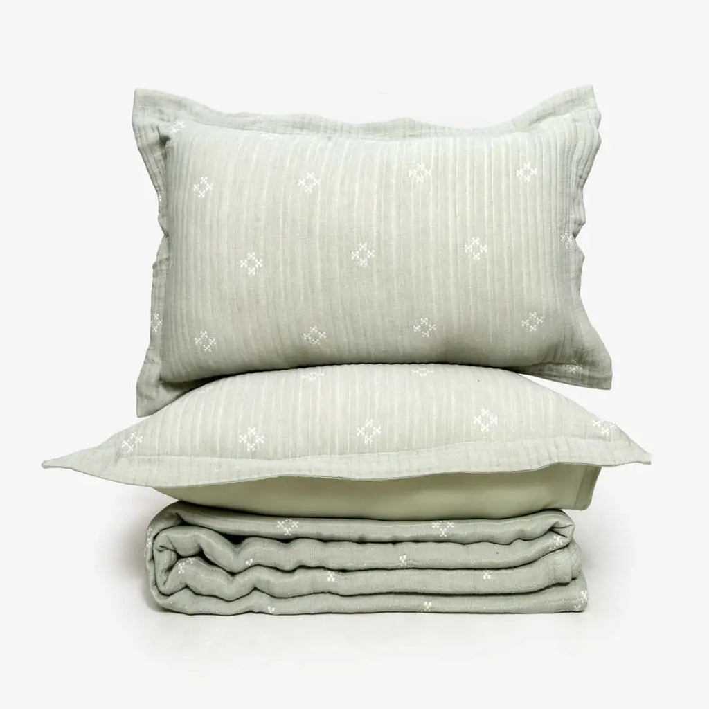 Zarf California King Size Plush Cotton AC Blanket With 2 Pillow Cases - Emerald Glory