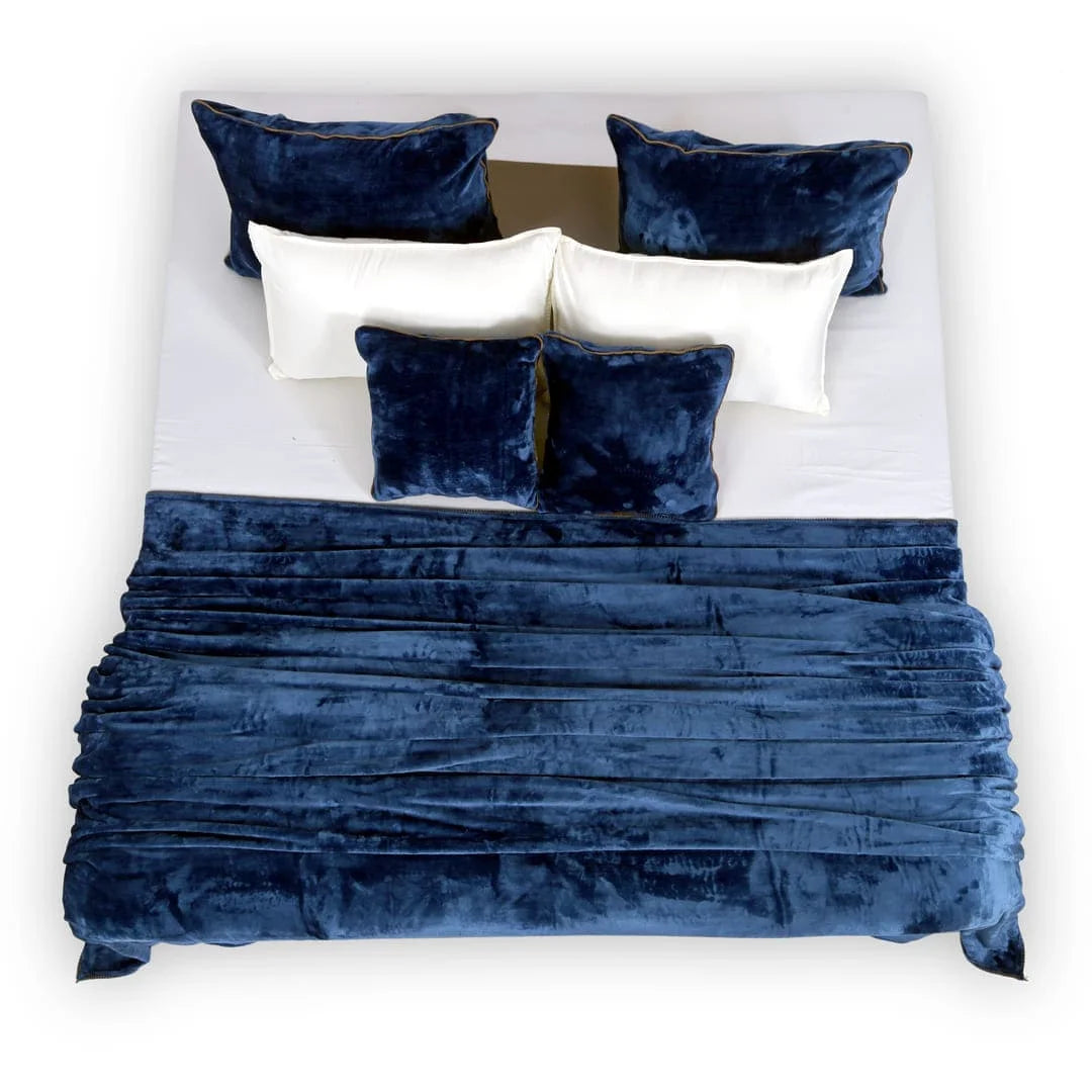 Zarf All-Season Premium AC Blanket With Two Cushion Covers - Cobalt