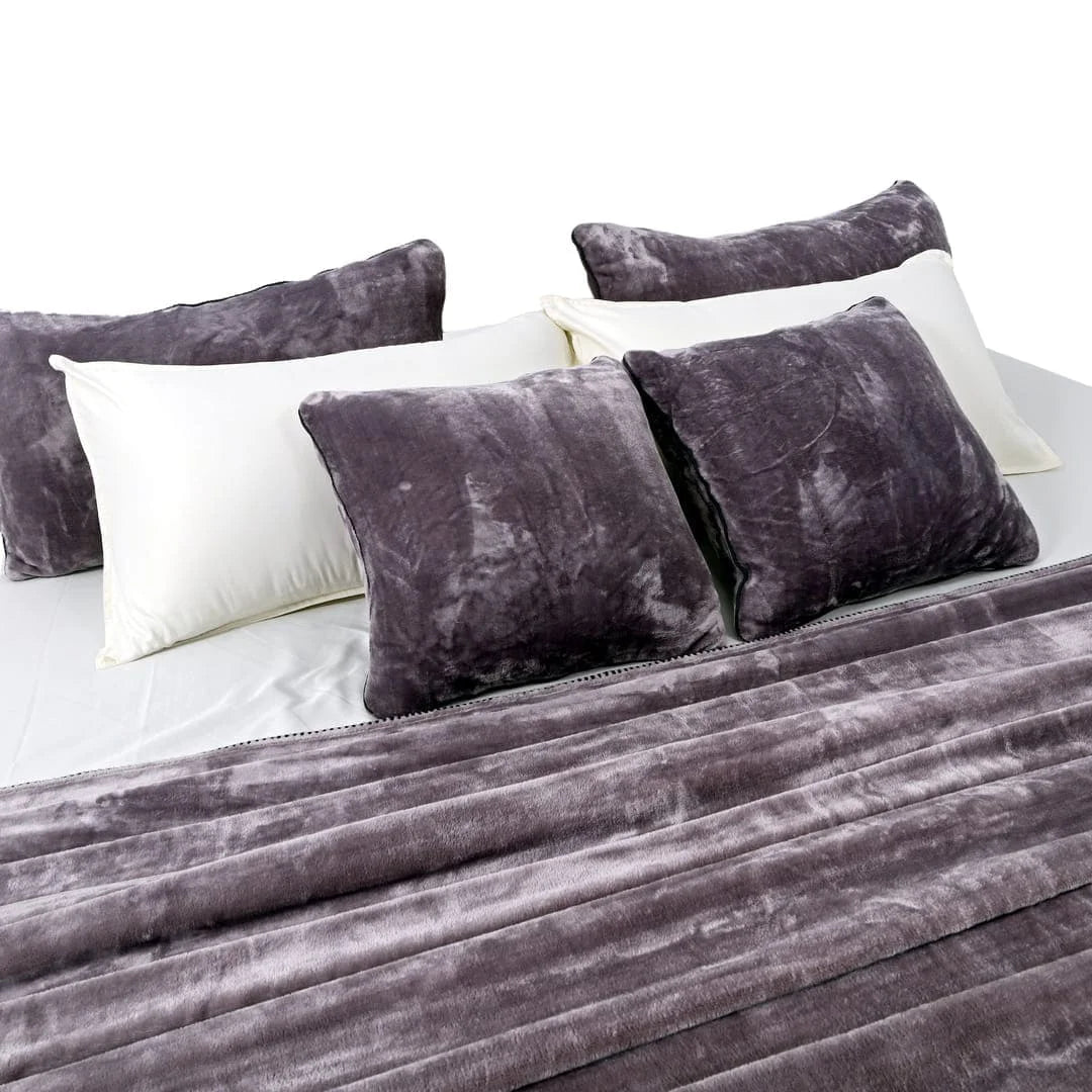 Zarf All-Season Premium AC Blanket With Two Pillow Covers & Two Cushion Covers - Mauve