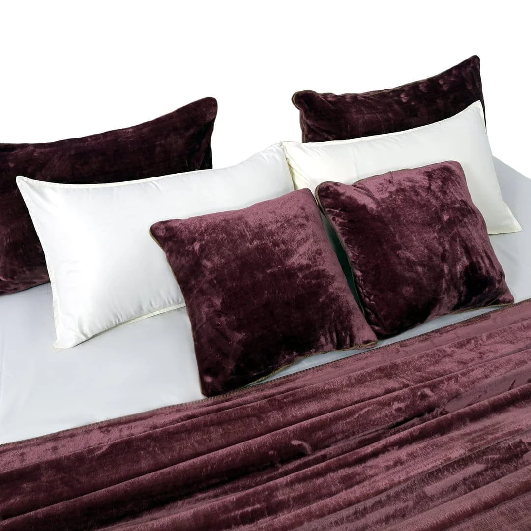 Zarf All-Season Premium AC Blanket With Two Cushion Covers - Mulberry