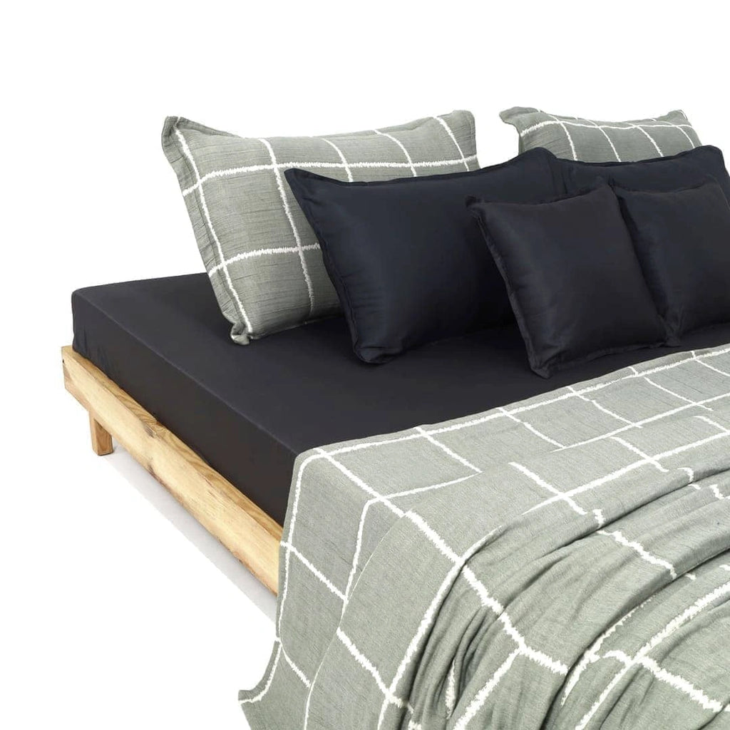 Zarf California King Size Plush Cotton AC Blanket With 2 Pillow Cases - Moonstone