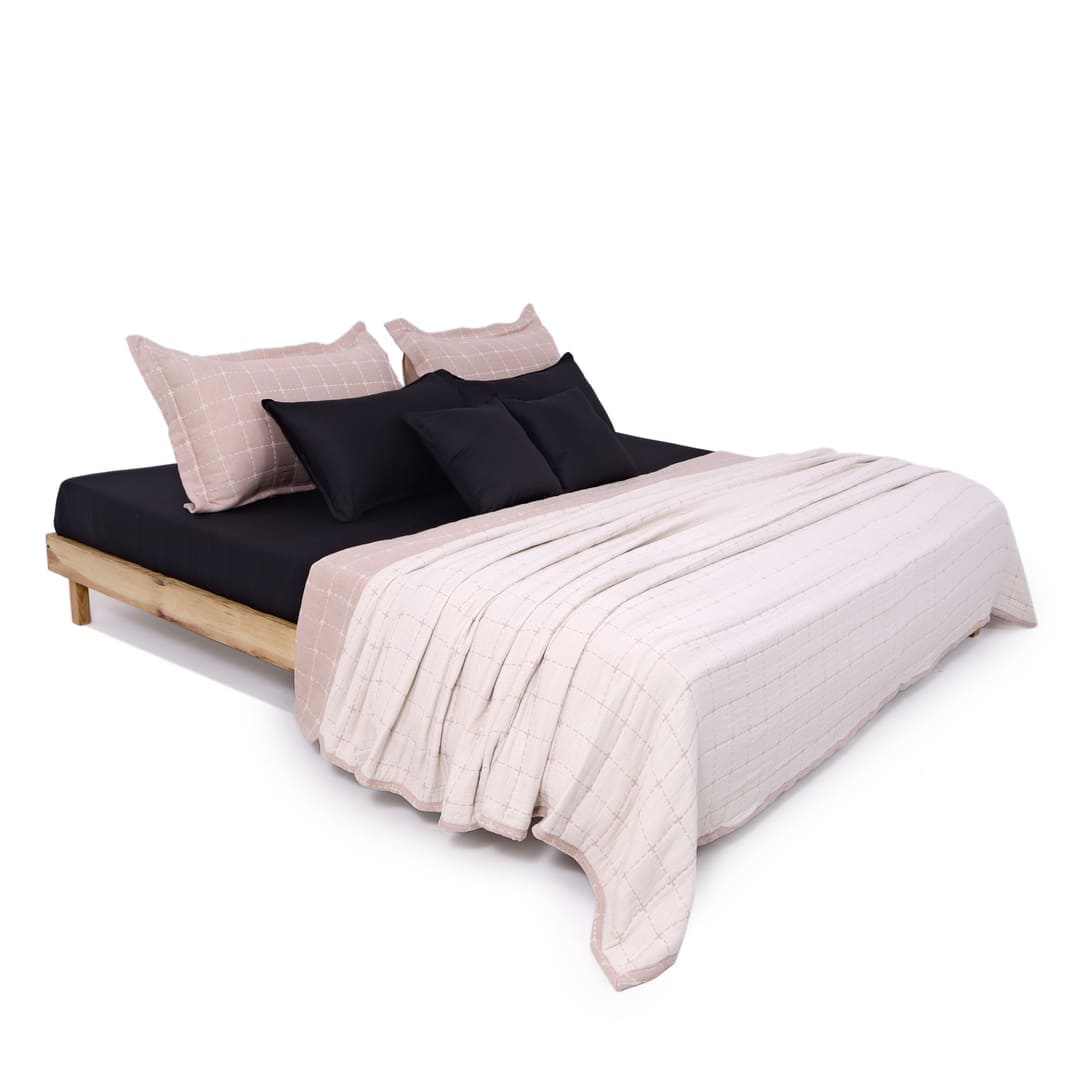 Zarf California King Size Plush Cotton AC Blanket With 2 Pillow Cases - Coral Infusion