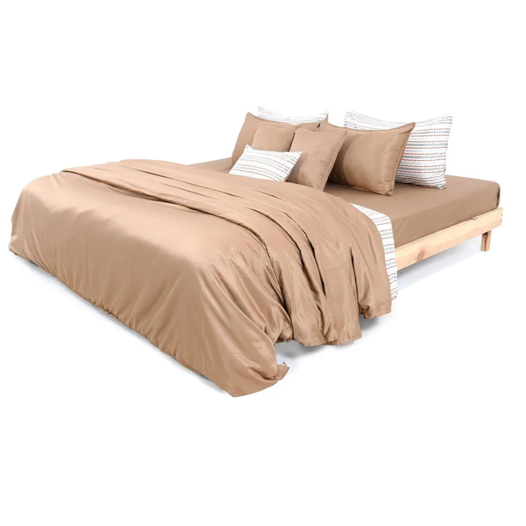 Linen Blend AC Comforter With 2 Pillow Cases and 1 Breakfast Pillow - Fresa