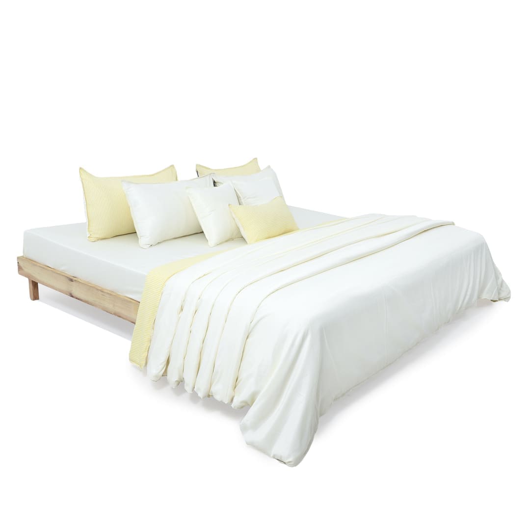 Linen Blend AC Comforter With 2 Pillow Cases and 1 Breakfast Pillow - Limone