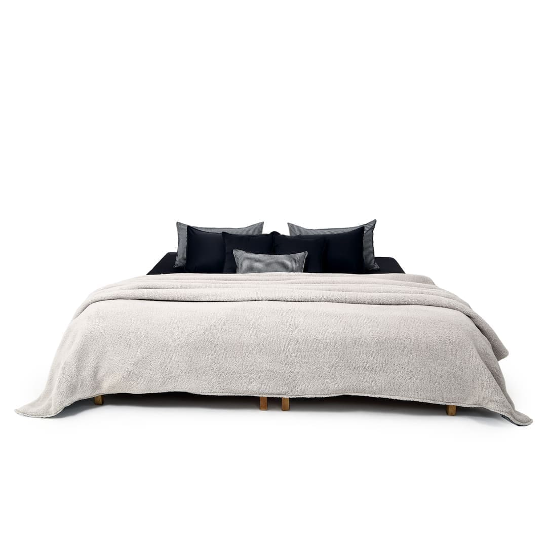 Zarf California King Size Reversible Quilt  - Oxford