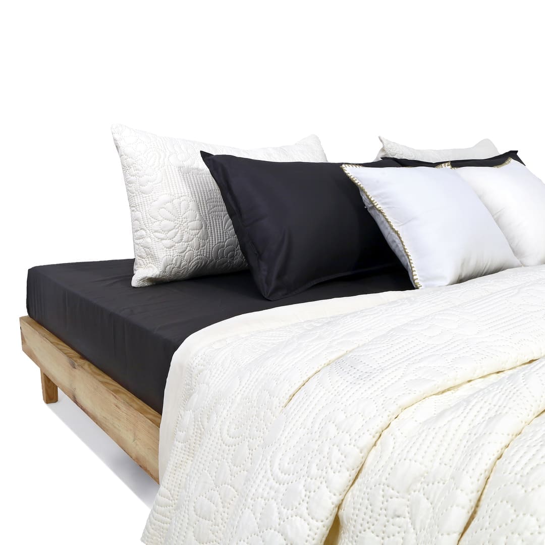Zarf California King Size AC Comforters With 2 Pillow Cases & 2 Cushion Covers - Pearl