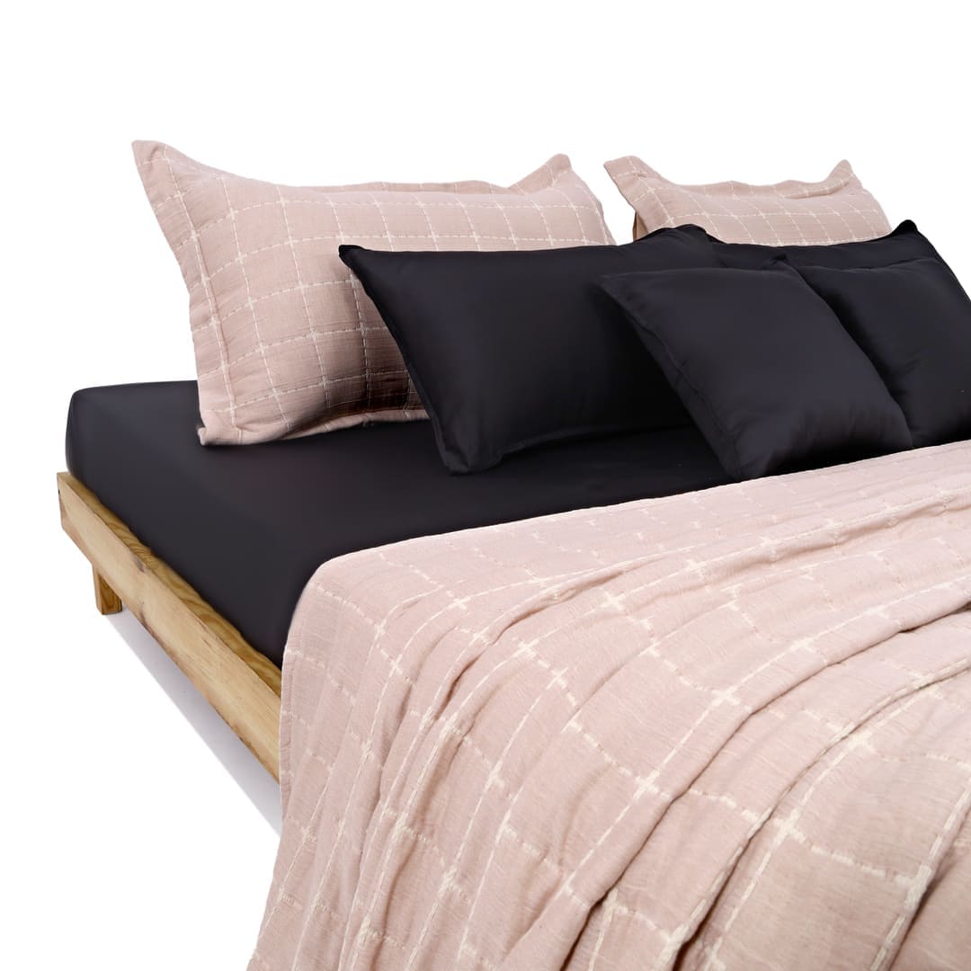 Zarf California King Size Plush Cotton AC Blanket With 2 Pillow Cases - Coral Infusion