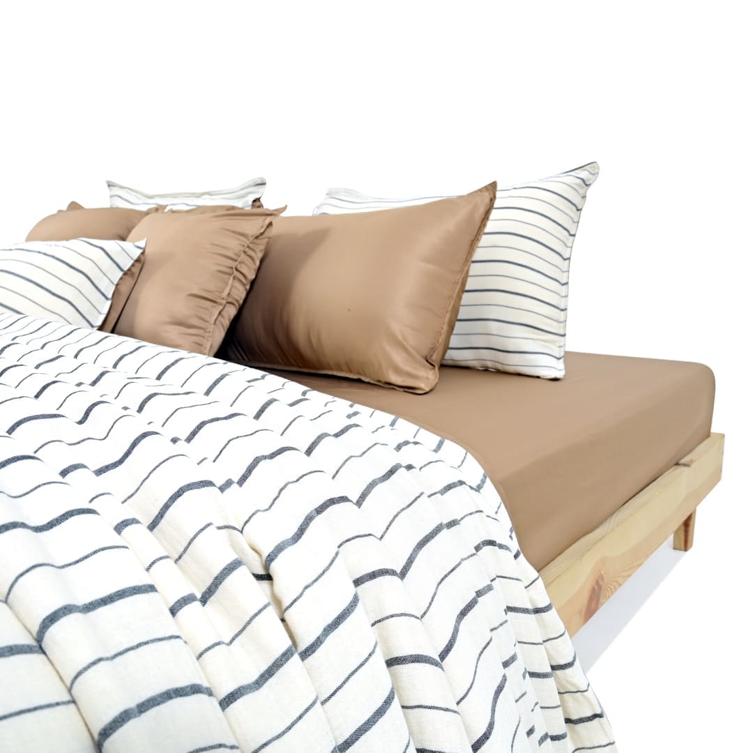 Linen Blend AC Comforter With 2 Pillow Cases and 1 Breakfast Pillow - Arden