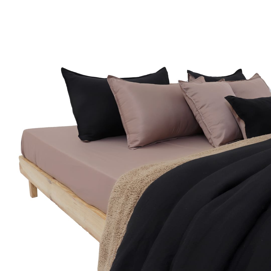 Zarf California King Size Reversible Quilt  - Cosmos