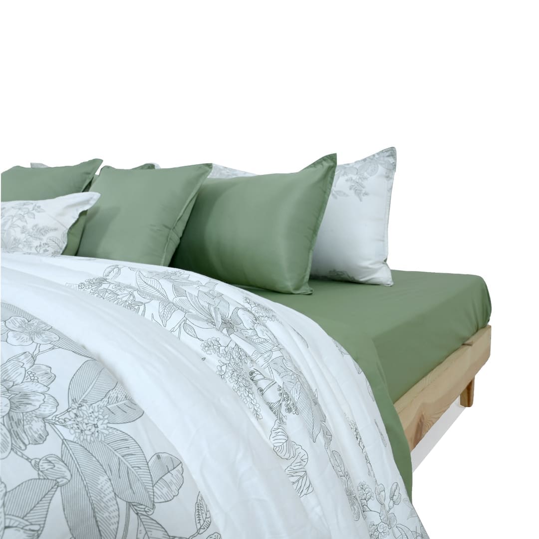 Zarf AC Comforter With 2 Pillow Cases and 1 Breakfast Pillow - Willow