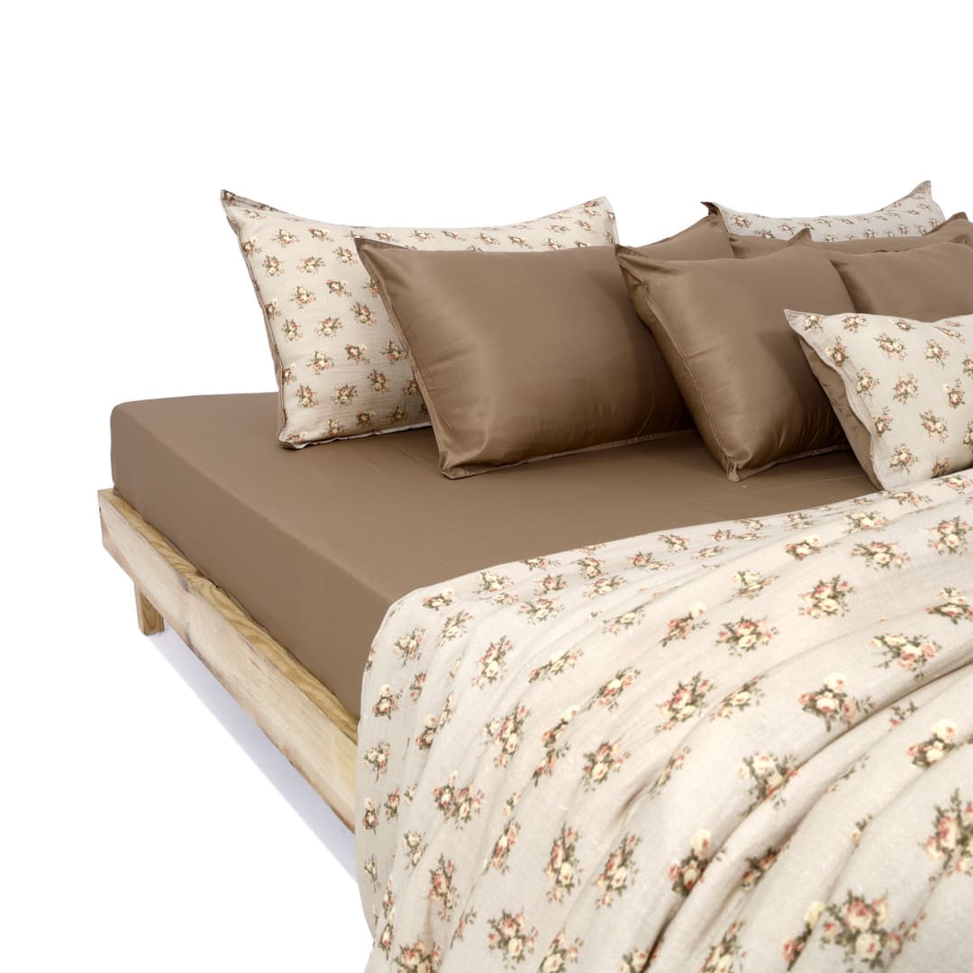 Linen Blend AC Comforter With 2 Pillow Cases and 1 Breakfast Pillow - Heritage