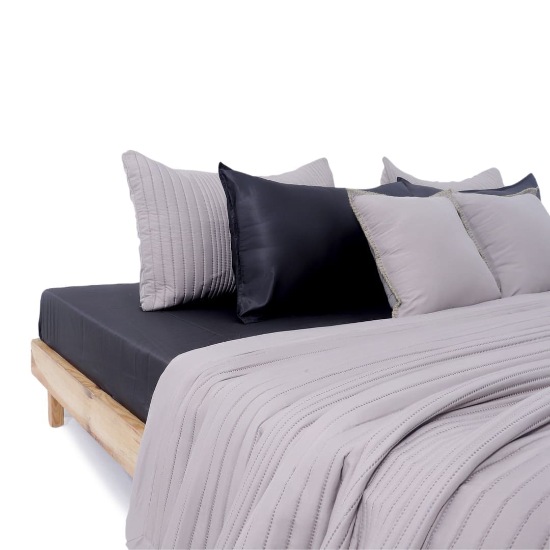 Zarf California King Size AC Comforters With 2 Pillow Cases & 2 Cushion Covers - Dusk