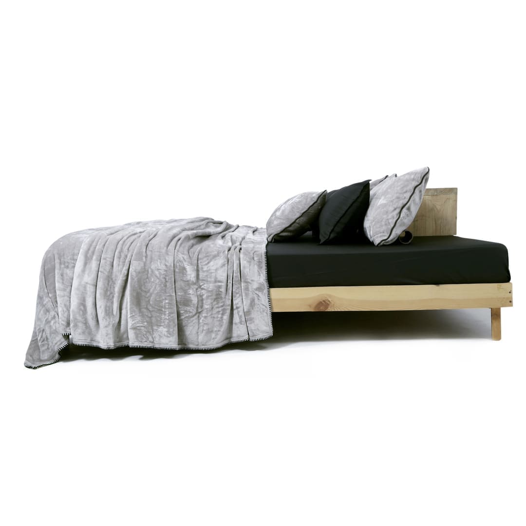Zarf All-Season Premium AC Blanket With Two Cushion Covers - Ash Grey