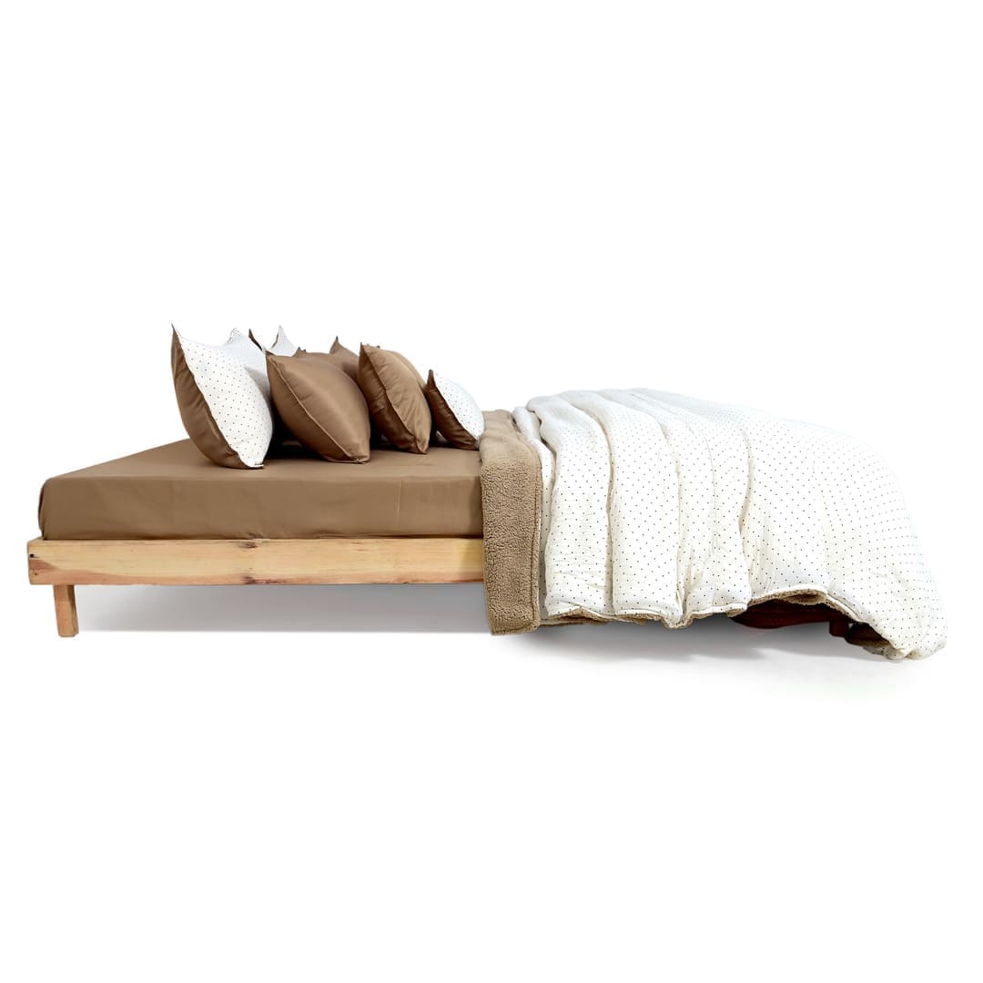 Zarf California King Size Reversible Quilt  With 2 pillowcases and 1 Breakfast Cushion cover - Dottie