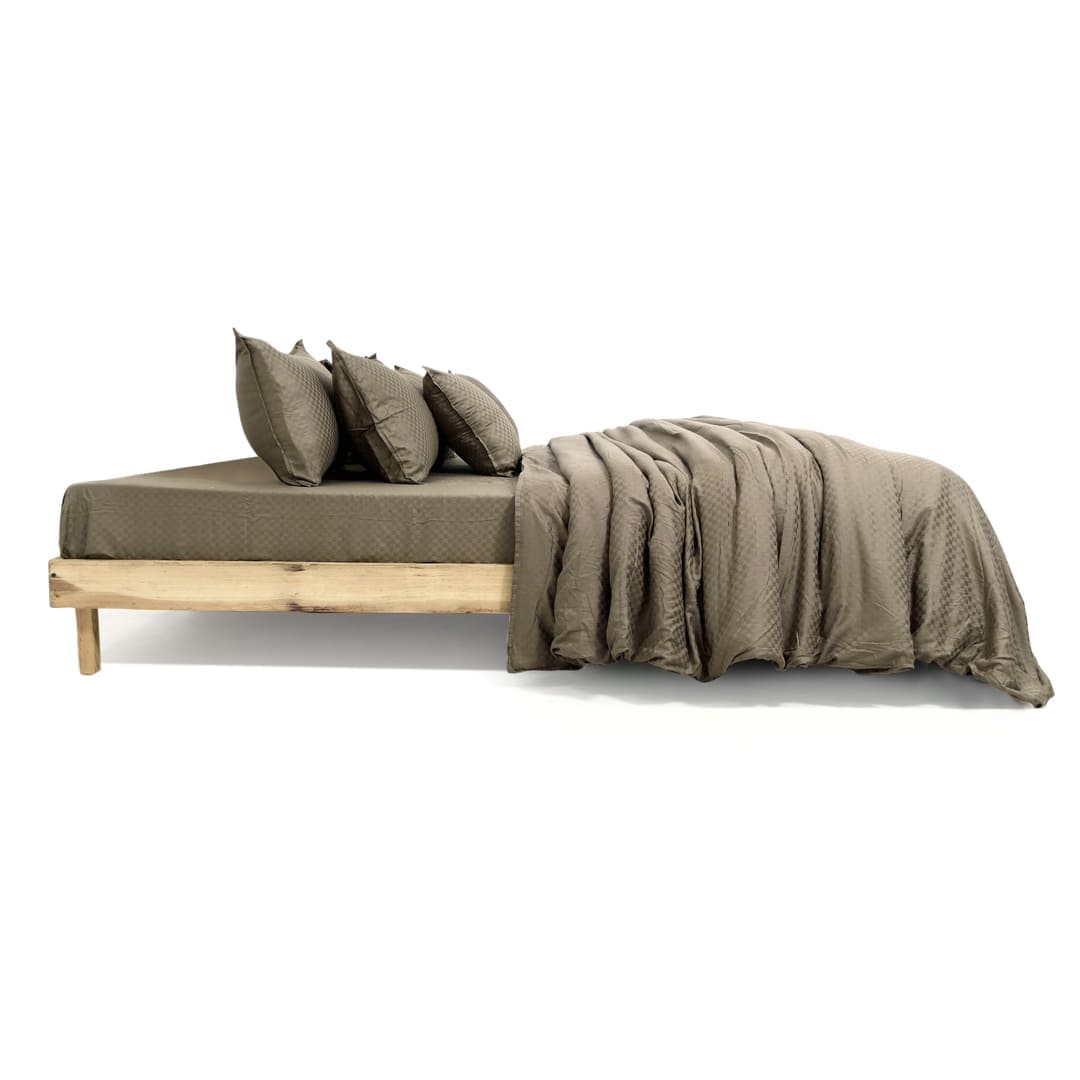 Zeries Egyptian Cotton Jacquard Bedsheets With 2 Pillow Cases & 2 Cushion Covers - Chestnut