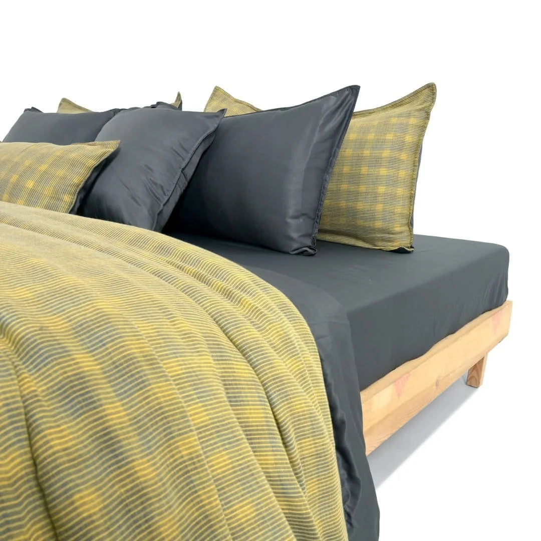 Linen Blend AC Comforter With 2 Pillow Cases and 1 Breakfast Pillow - Vireo