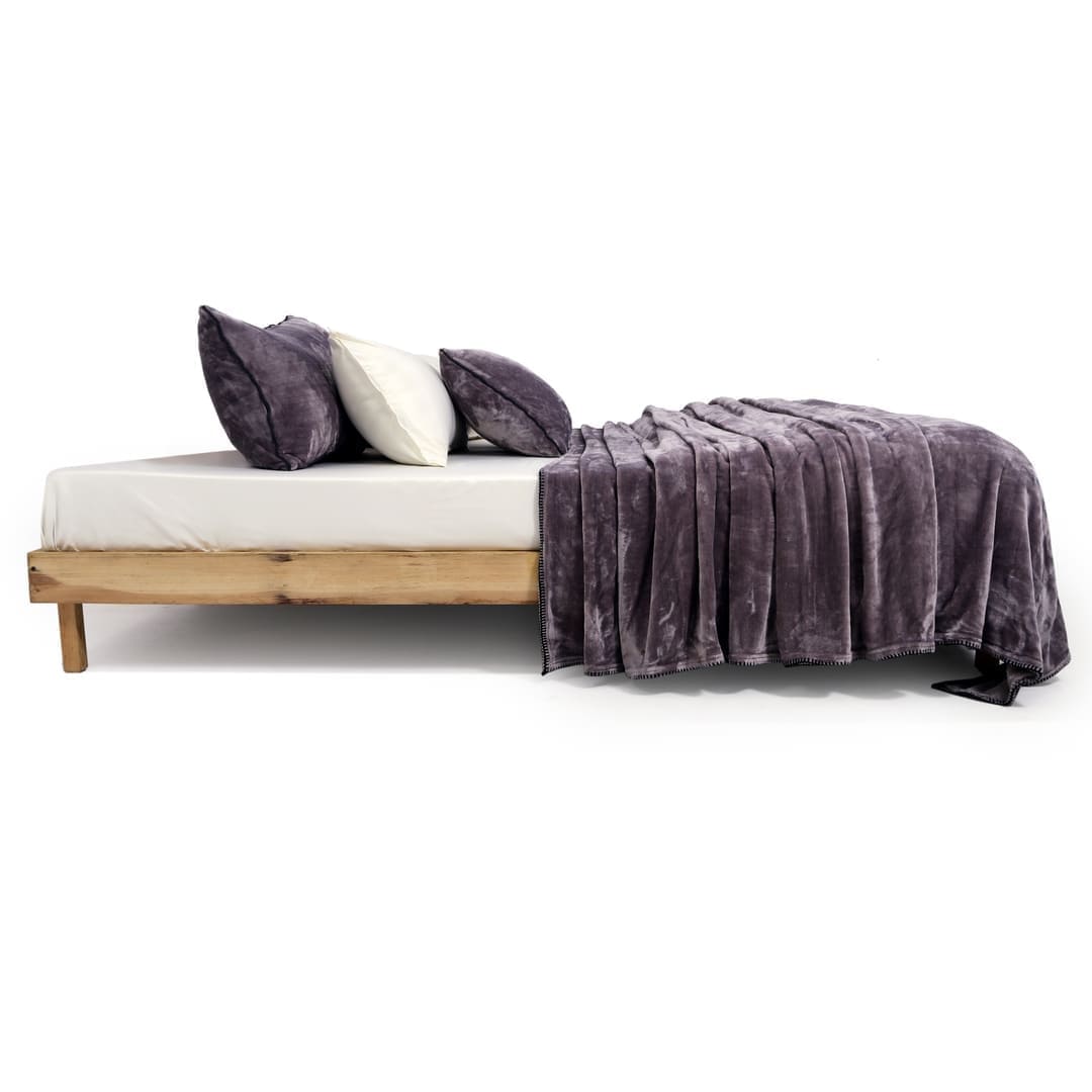 Zarf All-Season Premium AC Blanket With Two Cushion Covers - Mauve