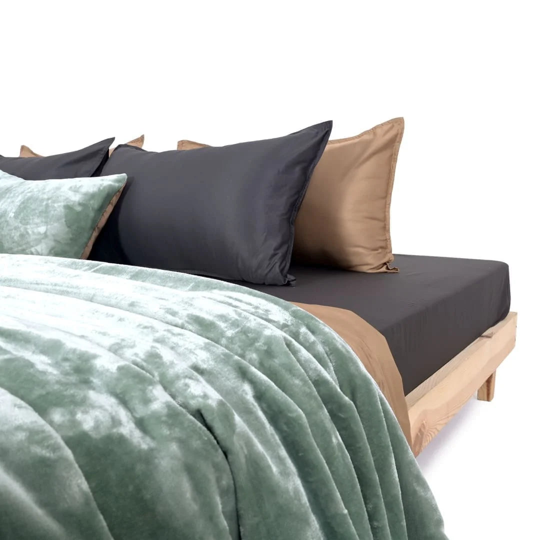 Zarf Premium AC Dohar for Single Bed Size With Two Pillow Covers & One Breakfast Cushion Cover - Greenstone