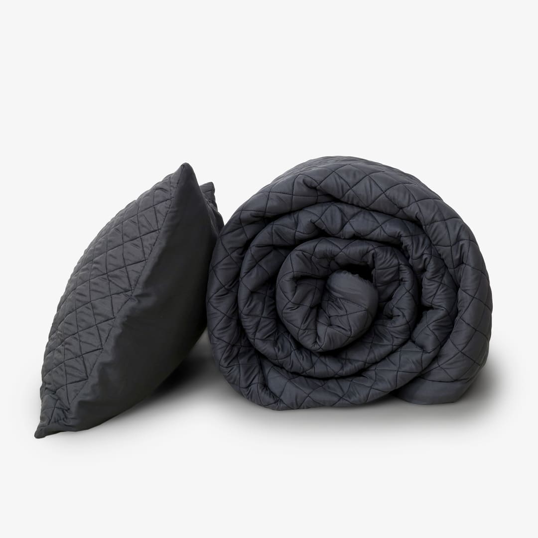 Zarf California King Size AC Comforters With 2 Pillow Cases & 2 Cushion Covers - Noir