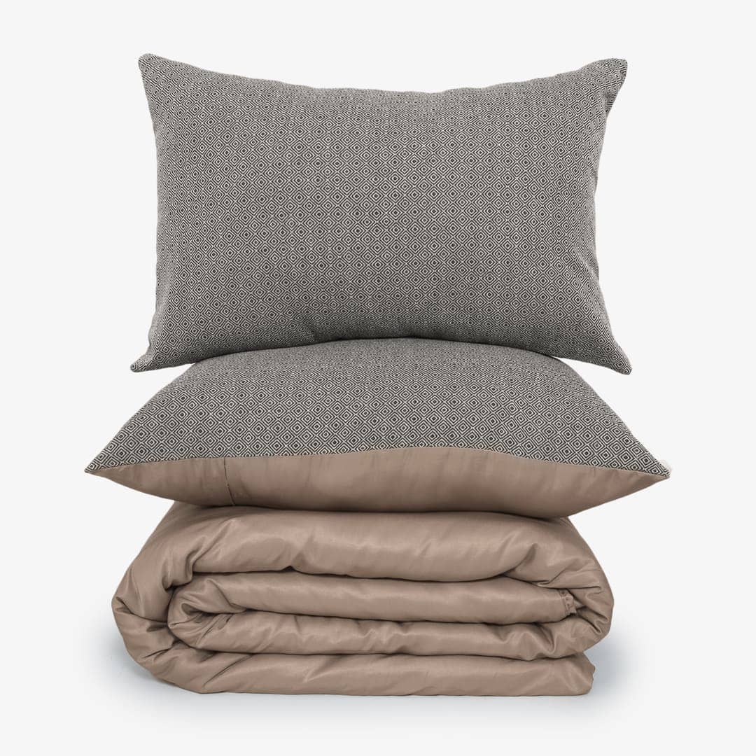 ZARF Italian Staple Weave Comforter With 2 Designer Pillow Cases 1 Breakfast Cushion Cover - Dustwood