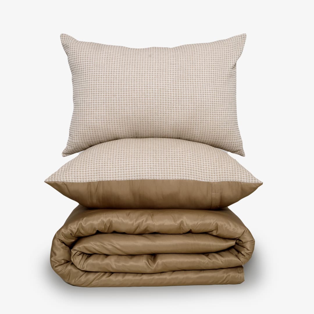 ZARF Italian Staple Weave Comforter With 2 Designer Pillow Cases 1 Breakfast Cushion Cover -Clay