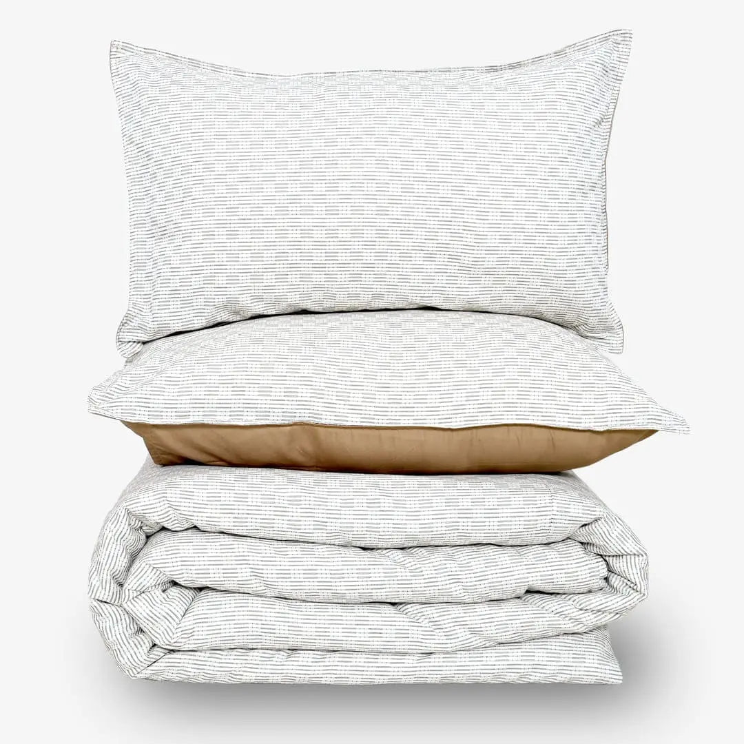 Linen Blend AC Comforter With 2 Pillow Cases and 1 Breakfast Pillow - Arctic