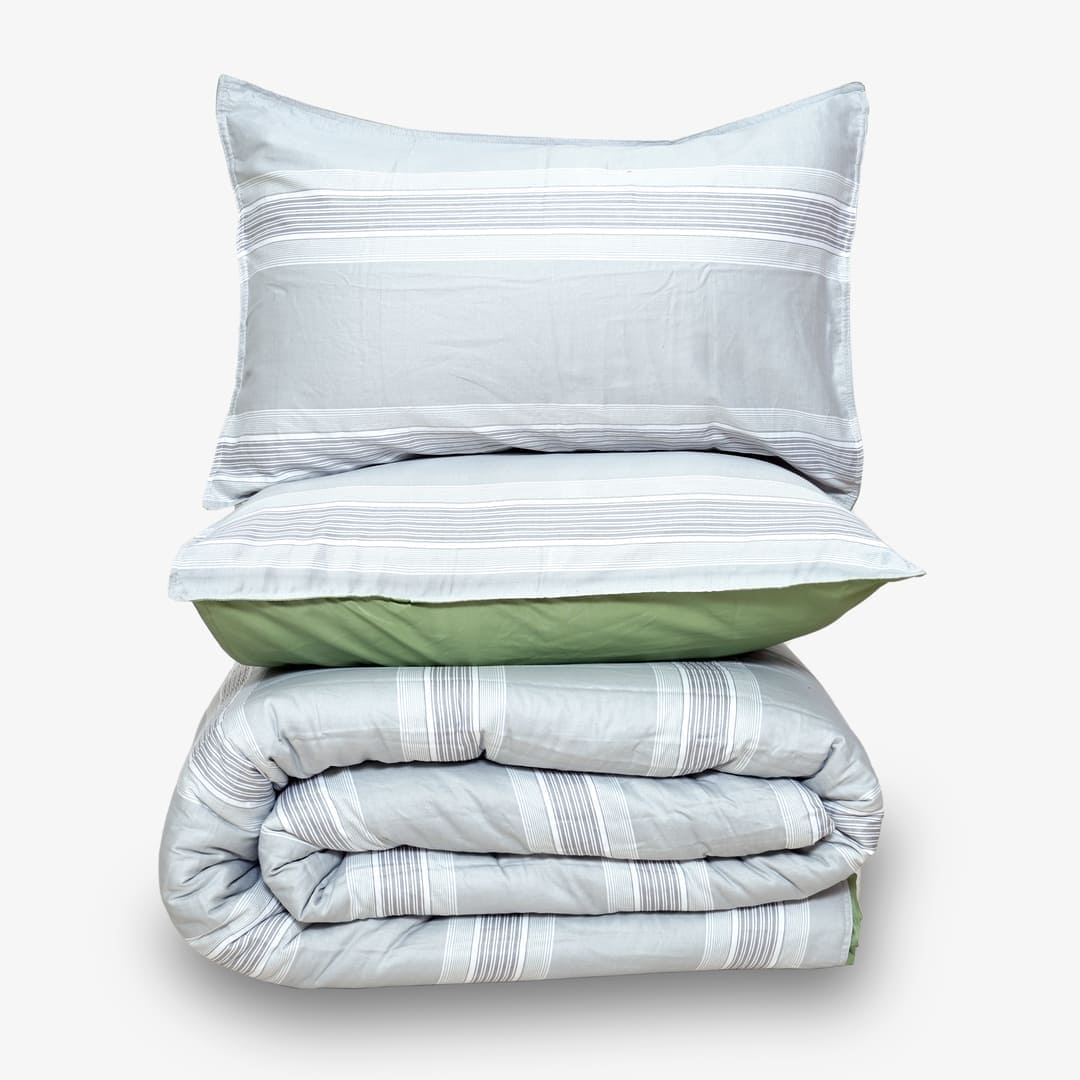 Zarf AC Comforter With 2 Pillow Cases and 1 Breakfast Pillow - Thyme