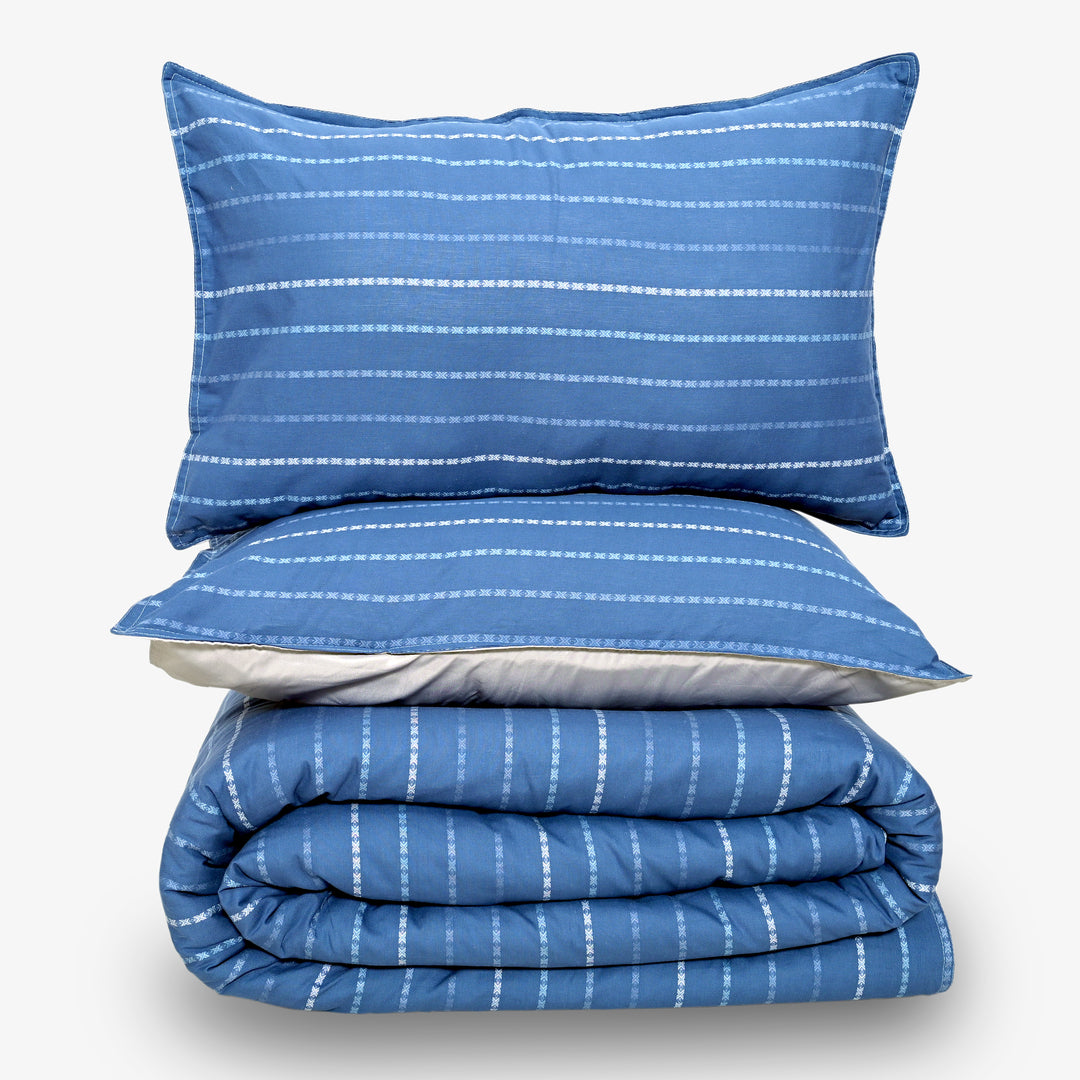 Linen Blend AC Comforter With 2 Pillow Cases and 1 Breakfast Pillow - Zenvy